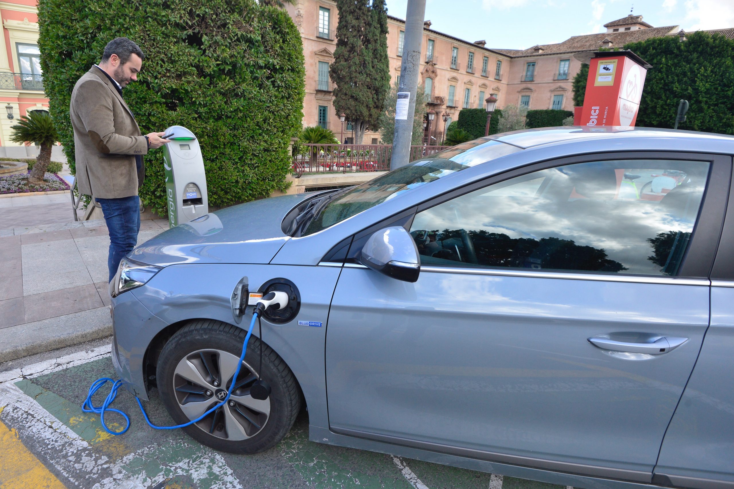 5/12/2019. Reportaje coches eléctricos con Jaime Ruiz </p>
<p>© VICENTE VICENS
